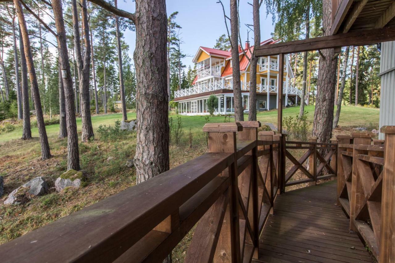 Villa Helga - Beachfront Hitis Экстерьер фото